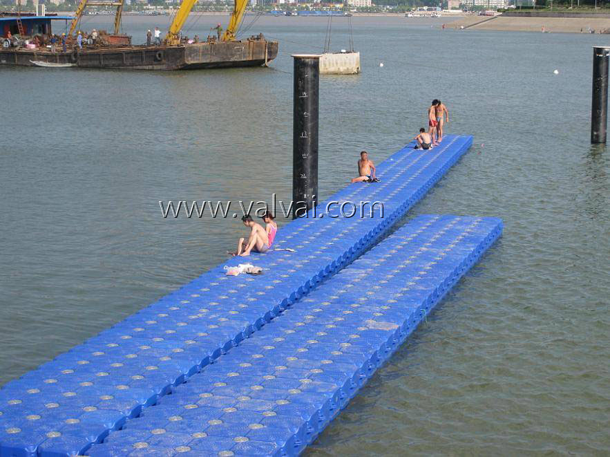 floating dock